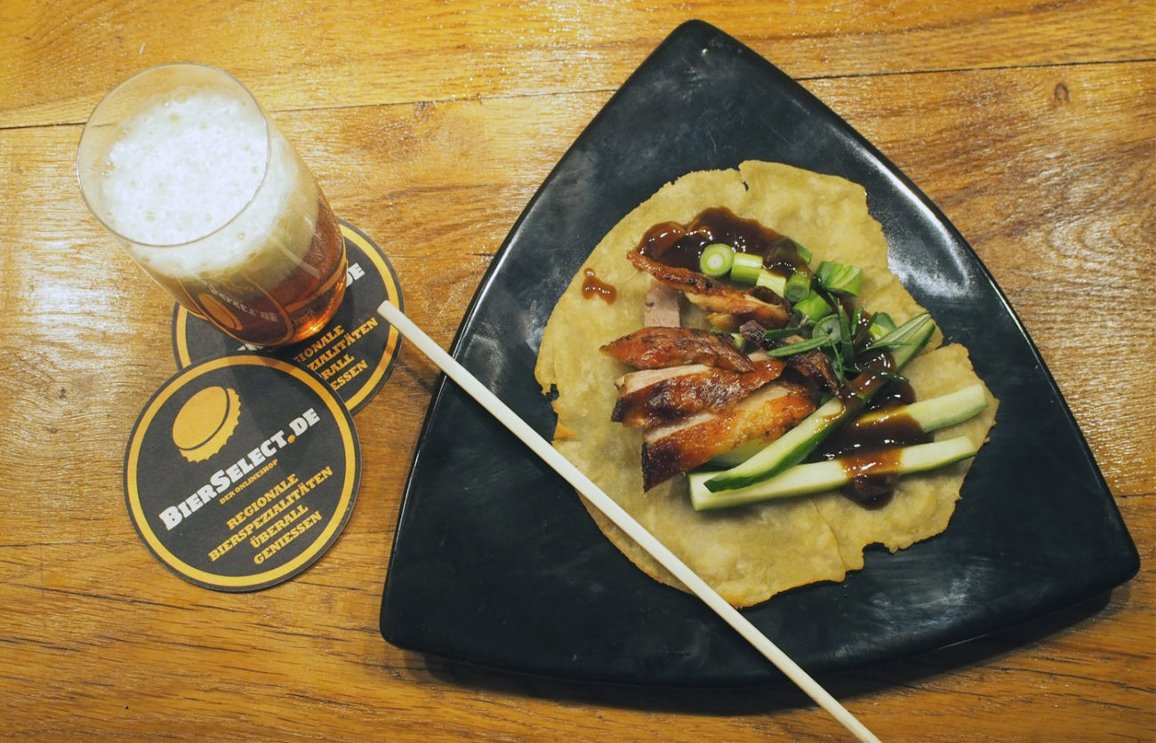 Rezept: Marinierte Enten-Wraps mit Biersojasauce
